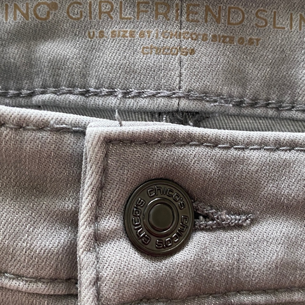 Chico's Embroidered Gray Straight Leg Jeans Size 0 - Picture 9 of 10